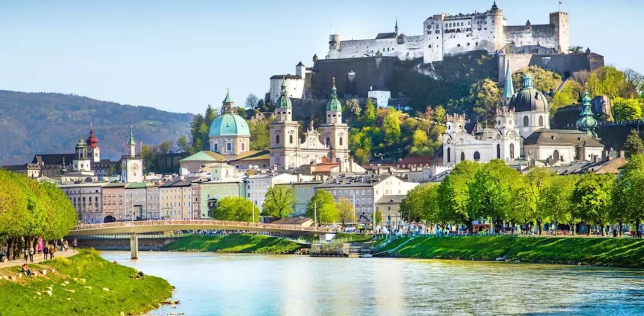 Icelandair Salzburg Office in Austria
