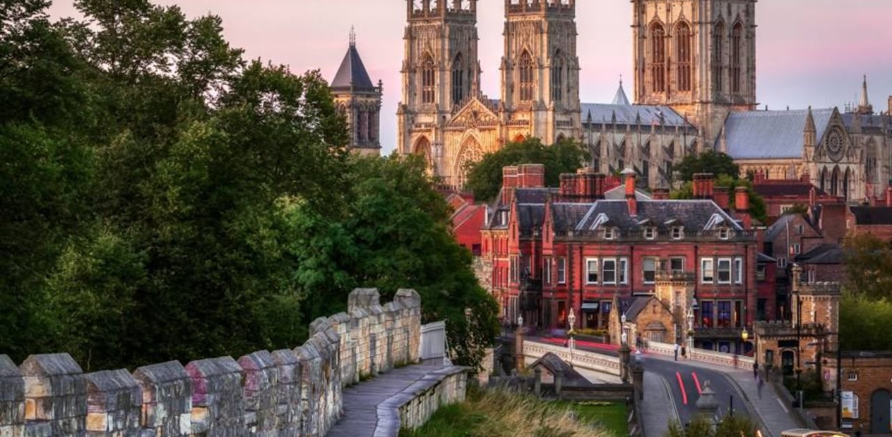 9 Airlines York Office in England