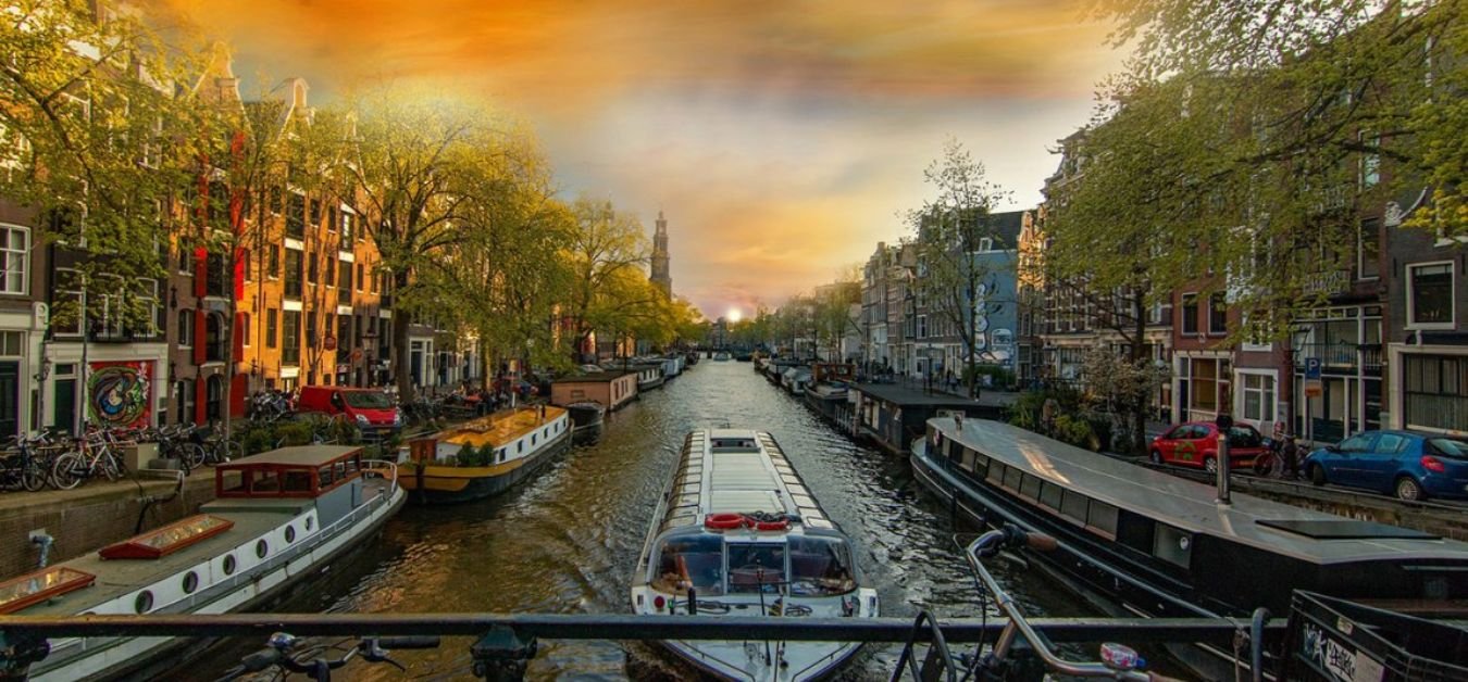 Bmibaby Airlines Amsterdam Office
