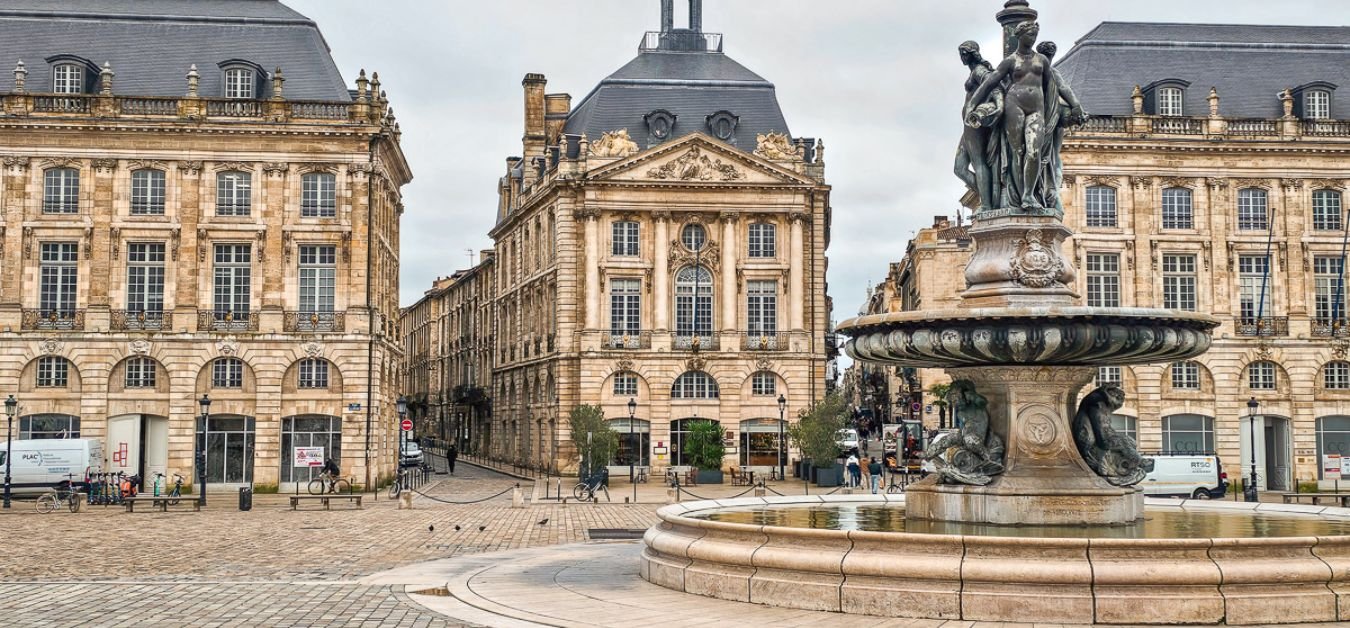 Bmibaby Airlines Bordeaux Office in France